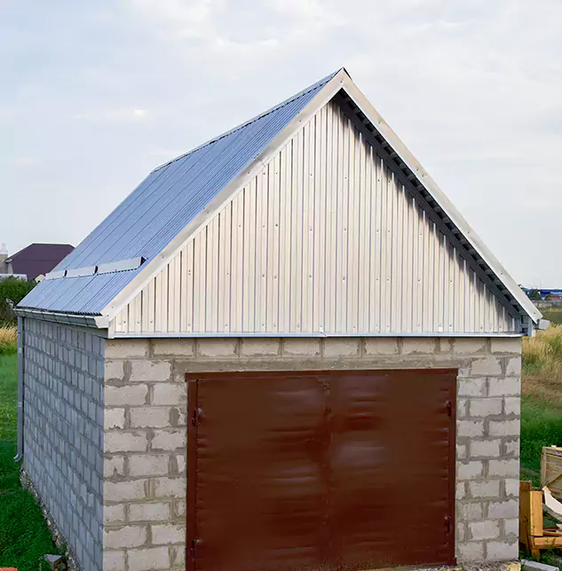 Trusted Garage Roof Repair Company: Keeping Lake Stevens, WA Properties Sealed and Secure
