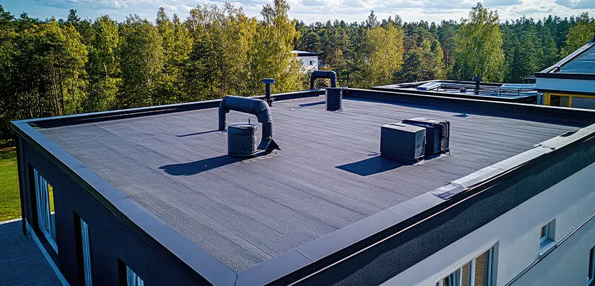 Professional Flat Roof Replacement Services in Lake Stevens, WA