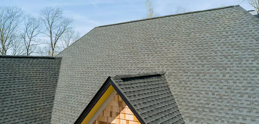 Replacing Vinyl Siding With Cedar Shingles in Lake Stevens