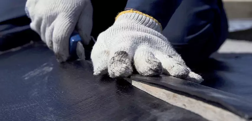 Rubber Roof Seam Repair in Lake Stevens
